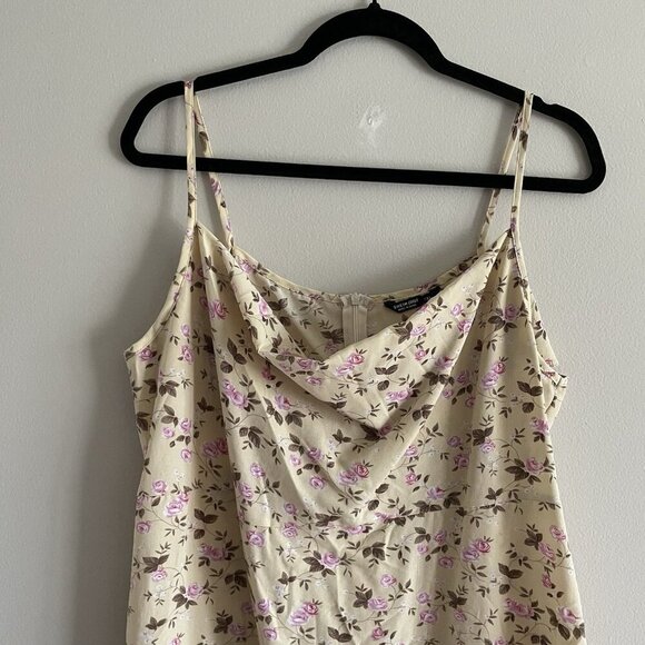 SHEIN Curve Women 1XL Yellow Ditsy Floral Unity Asymmetrical Ruffle Cami Dress - Picture 4 of 10